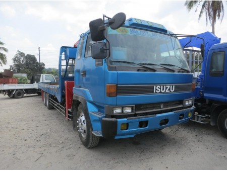 ISUZU CVZ70